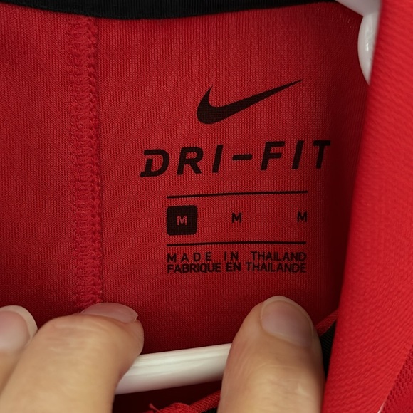 Nike Youth Red Golf Polo - Size YM - Picture 5 of 6